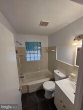 926 Green Ln in Secane, PA - Building Photo - Building Photo