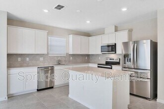 7708 Syracuse Dr in Clermont, FL - Building Photo - Building Photo