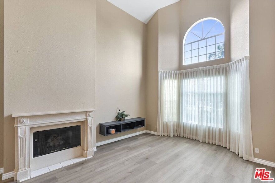 2210 Graham Ave, Unit 2613 in Redondo Beach, CA - Building Photo