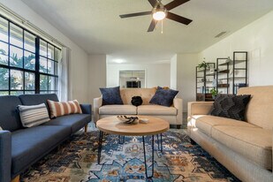 2330 Sykes Creek Dr in Merritt Island, FL - Building Photo