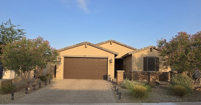 property at 1578 S 224th Ln