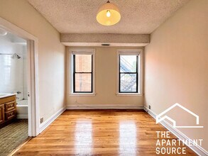 3523 N Racine Ave, Unit 2 in Chicago, IL - Foto de edificio - Building Photo