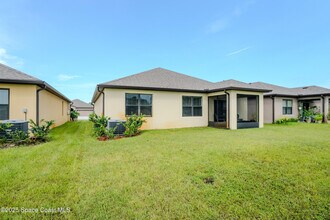 194 Bubbling Ln in Palm Bay, FL - Building Photo - Building Photo