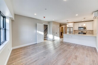 78 Roslyn Rd in Mineola, NY - Building Photo - Building Photo