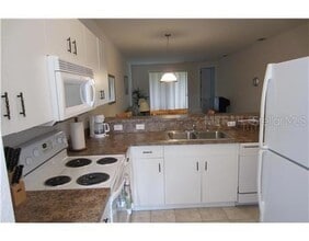 17201 Indian Creek Dr, Unit 17201 in Kissimmee, FL - Building Photo - Building Photo
