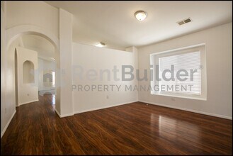 357 Playful Meadows Dr NE in Rio Rancho, NM - Building Photo - Building Photo