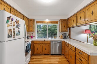 9423 NE Woodridge St in Vancouver, WA - Building Photo - Building Photo