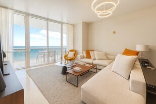 15901 Collins Ave, Unit 1203 in Sunny Isles Beach, FL - Building Photo