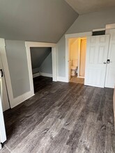 37 Maple St in Newport, NH - Building Photo - Building Photo