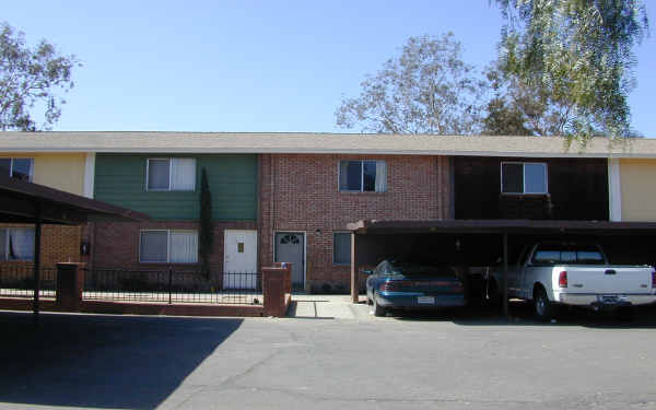 808 B St in Ramona, CA - Building Photo - Building Photo