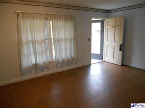1216 Arrowood Dr in Florence, SC - Building Photo - Building Photo