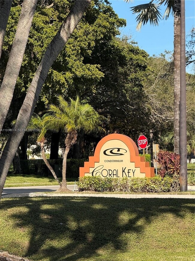 property at 3350 Pinewalk Dr N