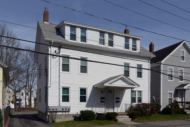 49 N Pleasant St in Taunton, MA - Building Photo - Building Photo