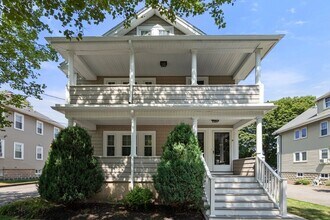 15 Barnard Rd in Belmont, MA - Foto de edificio - Building Photo