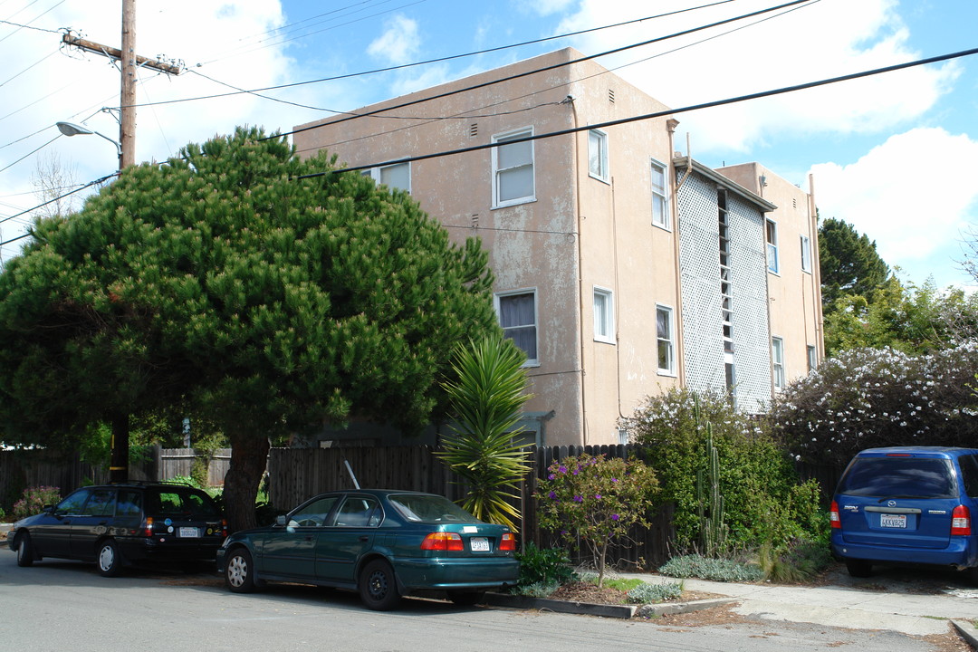 2103 Grant St in Berkeley, CA - Building Photo