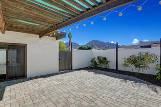 77526 Calle Nogales in La Quinta, CA - Building Photo - Building Photo