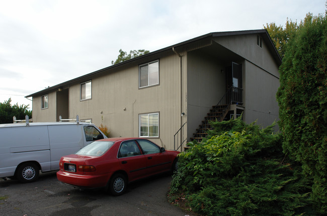 1338-1350 Plaza St NW in Salem, OR - Foto de edificio - Building Photo