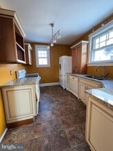 629 Grove St in Haddonfield, NJ - Foto de edificio - Building Photo