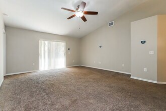 5865 Daughtery Downs Loop in Lakeland, FL - Building Photo - Building Photo