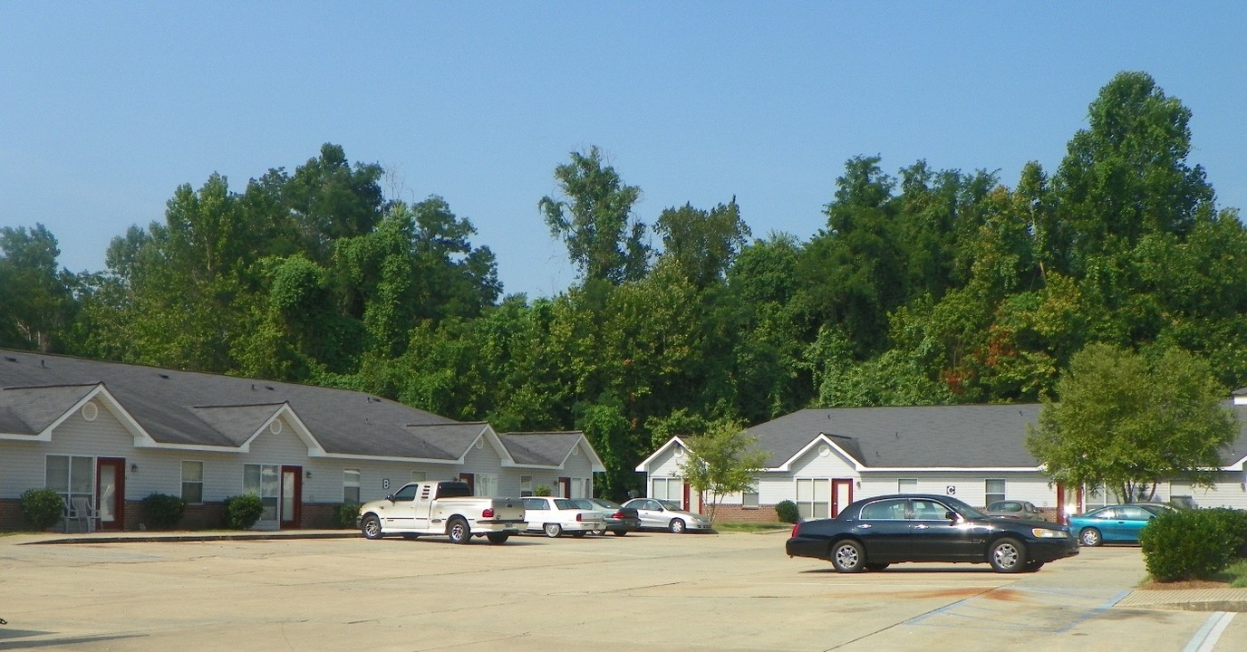 Mission Ridge Apartments in Vicksburg, MS - Building Photo