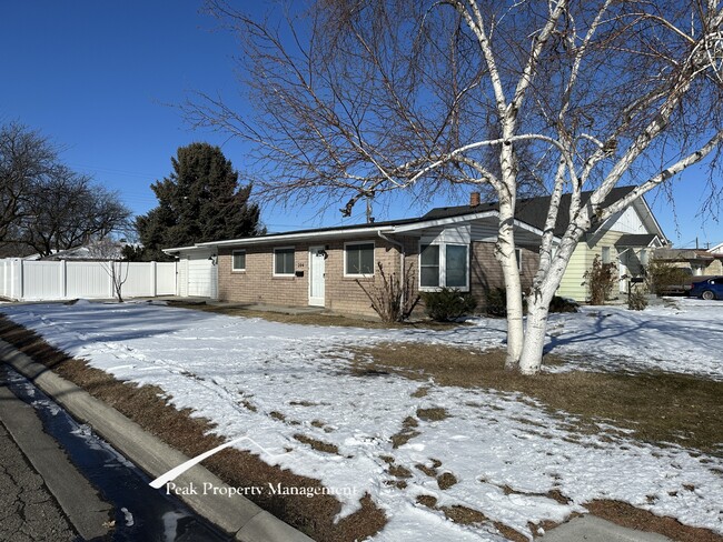 204 Winther Blvd in Nampa, ID - Building Photo - Building Photo