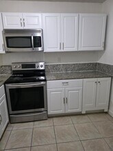 1206 Seaview in North Lauderdale, FL - Building Photo - Building Photo