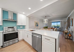 14810 Rue De Bayonne in Clearwater, FL - Building Photo - Building Photo