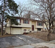 14028 Madison Cir in Omaha, NE - Building Photo