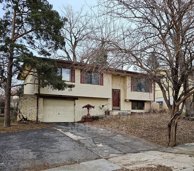property at 14028 Madison Cir