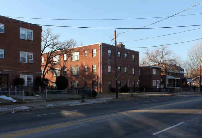 1215 Alabama Ave SE in Washington, DC - Building Photo - Building Photo