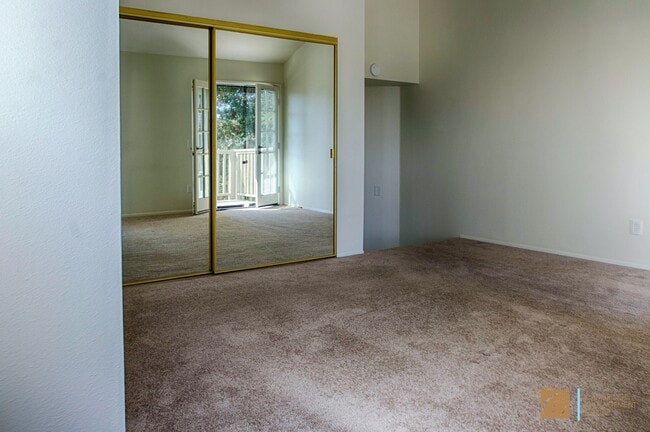 1794 E Pointe Ave in Carlsbad, CA - Building Photo - Building Photo