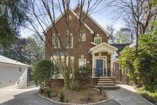 97 Huntington Rd NE in Atlanta, GA - Building Photo