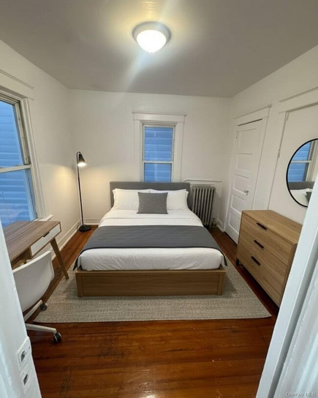 3581 Eastchester Rd in Bronx, NY - Building Photo - Building Photo