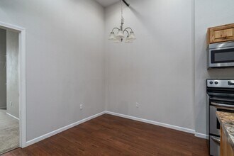 308 Demers Ave in Grand Forks, ND - Building Photo - Building Photo