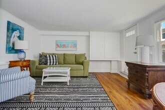 10 S Troy Ave in Ventnor City, NJ - Building Photo - Building Photo