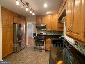 10902 Swansfield Rd in Columbia, MD - Building Photo - Building Photo