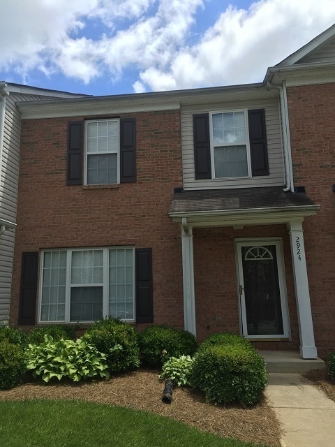 2924 Little Stream Ct