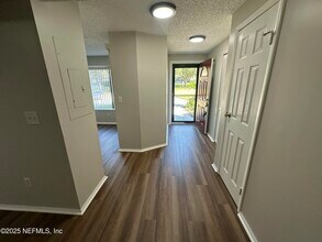 7042 Prestwick Cir S in Jacksonville, FL - Building Photo - Building Photo