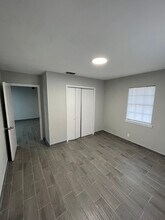 2906 Corpus Christi St, Unit 2 in Laredo, TX - Building Photo - Building Photo