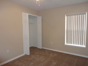 1307 Sheridan Bay Dr in Ruskin, FL - Building Photo - Building Photo