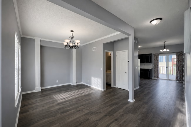 12490 Charlotte St in Kansas City, MO - Building Photo - Building Photo