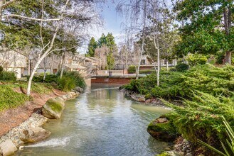 49 Showers Dr in Mountain View, CA - Building Photo - Building Photo