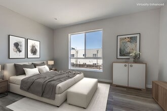 6702 Balboa Blvd in Los Angeles, CA - Foto de edificio - Building Photo