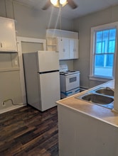 203 S Highland St in Paris, TN - Foto de edificio - Building Photo