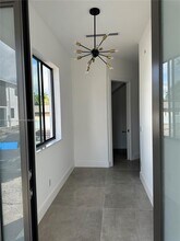 4627 SW 32nd Ave in Fort Lauderdale, FL - Building Photo - Building Photo