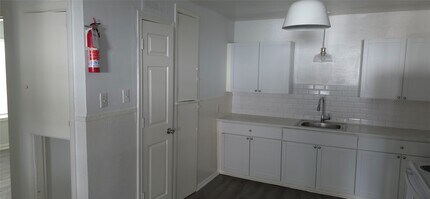 2811 Iola St in Houston, TX - Building Photo - Building Photo