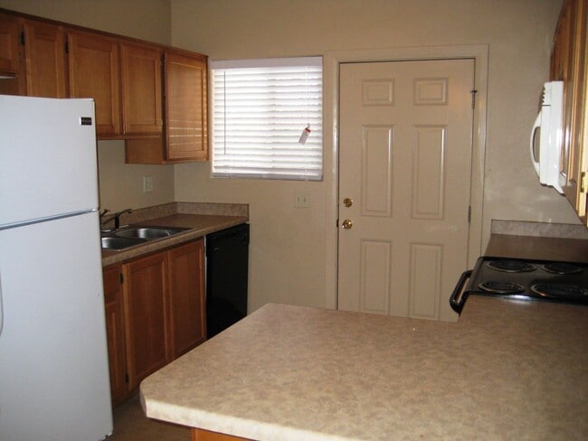 700 N Main St in Washington, UT - Building Photo - Building Photo