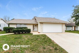 7548 Anaheim Ave in New Port Richey, FL - Building Photo