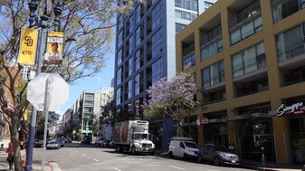 321 Tenth Ave in San Diego, CA - Building Photo