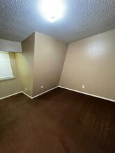 520 North St in Pettus, TX - Foto de edificio - Building Photo